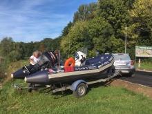 Zanim zaczniemy pływać, trzeba zwodować  foto: Kasia Koj