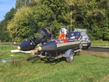 Zanim zaczniemy pływać, trzeba zwodować  foto: Kasia Koj