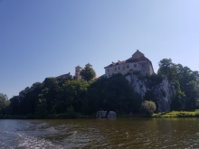 Tyniec od strony wody foto: Bartek Gawęda